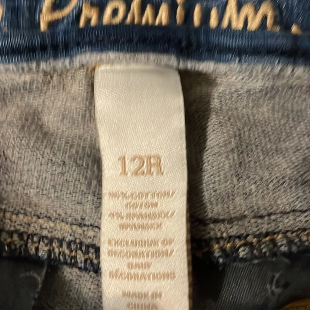 Justice size 12 R - Picture 2 of 3